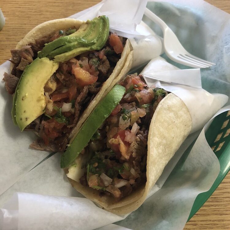 El Taco Grande - Tacos with avocado