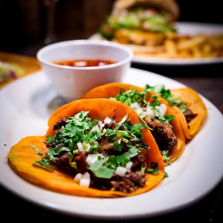 Estrellita Poblana - Birria Tacos