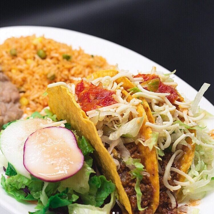 Mamacita Bar & Grill - Crispy Taco Plate