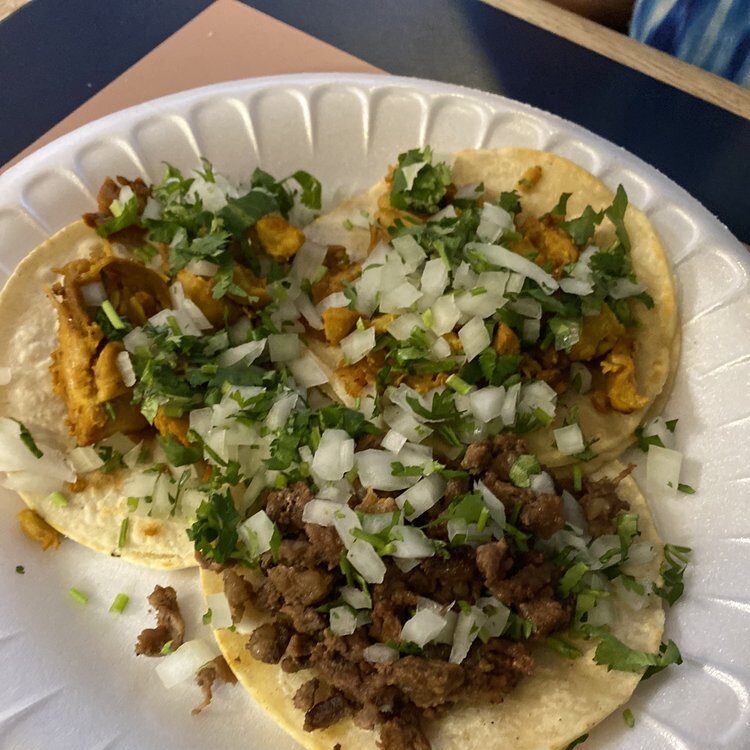 Tacos TEQUILA - Taco Tuesday Street Tacos