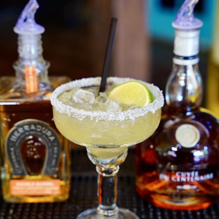 Aunt Chiladas Squaw Peak - herradura margarita