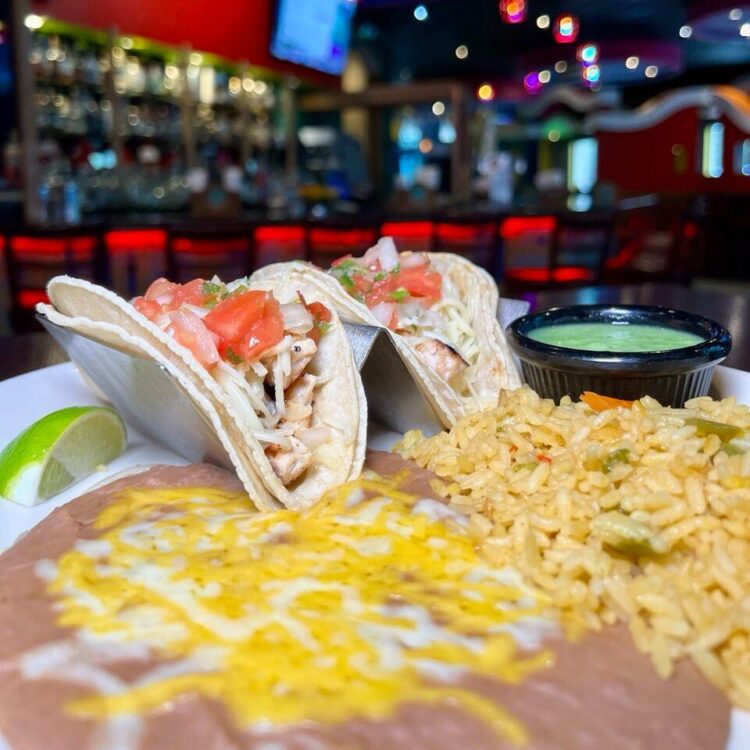 La Bamba Mexican & Spanish Restaurant - Chicken Taco Plate