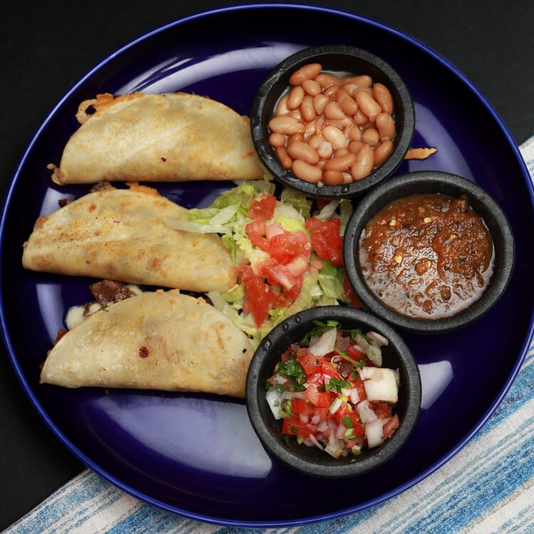 Los Agaves - Taco Plate
