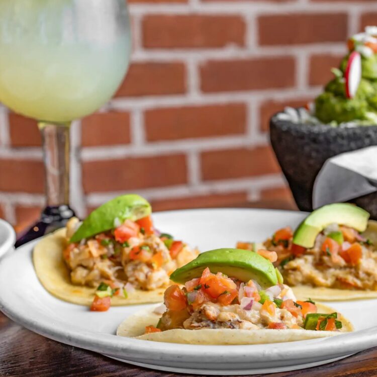 Los Sombreros - Tacos