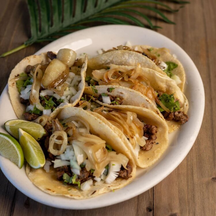 Plate of carne asada street tacos