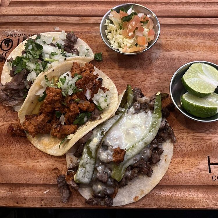 Tacos de pastor, asada y jass
