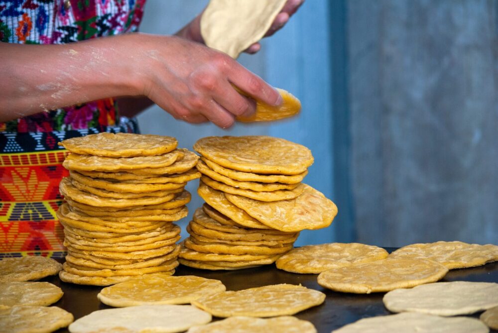HandmadeCornTortillasOnAMetalPlateCalledcomalIn
