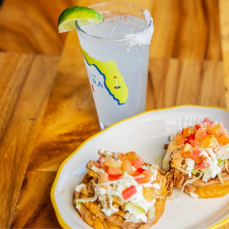 Sopes and margarita