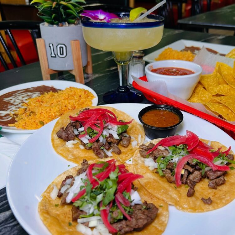 Taco Tuesday street taco plate