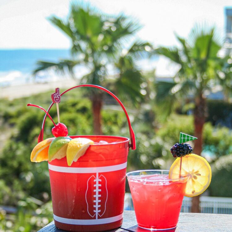 Cocktails at the beach