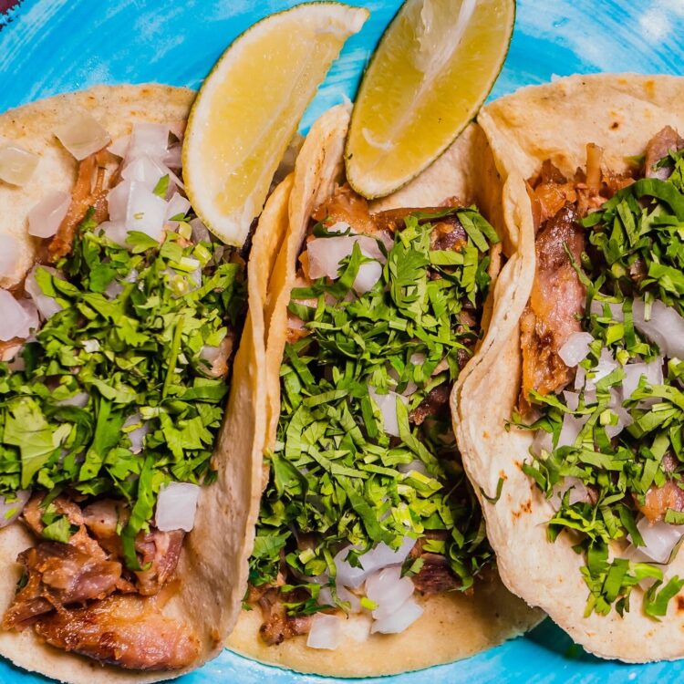 pulled pork tacos with lime