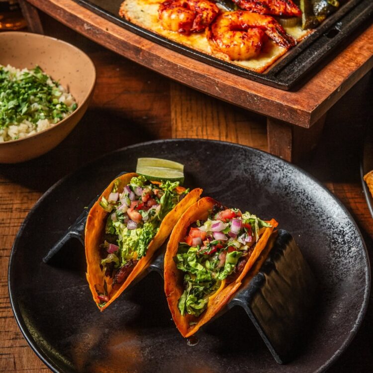 2 Tacos