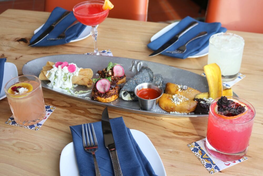 Hugo's appetizer platter and margaritas