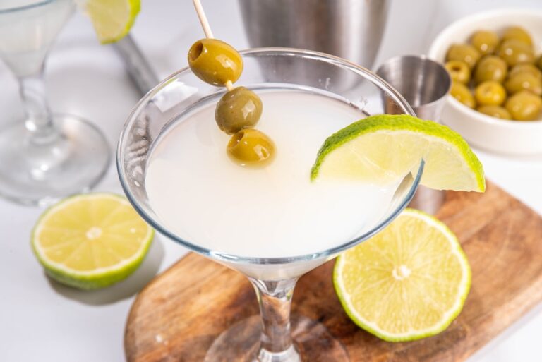 Mexican,Martini,Tequila,Drink,,Strong,Alcohol,Cocktail,With,Tequila,,Lime