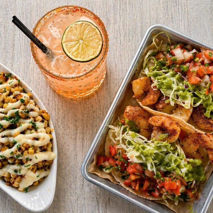 Shrimp Tacos, Esquites and margarita